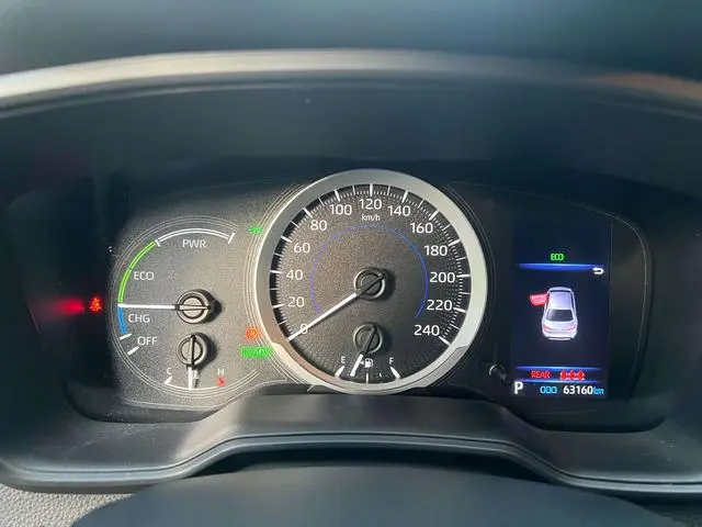 TOYOTA Lei Ling Dual engine 1.8H E-CVT sports version