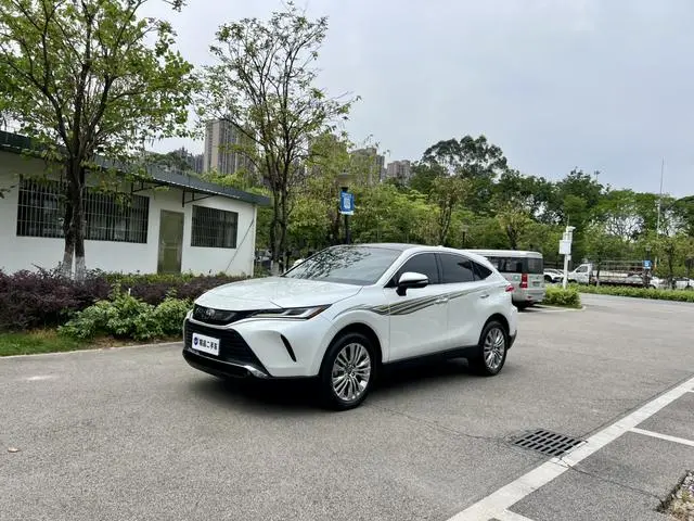 TOYOTA Ling Fang HARRIER 2.0L CVT two-wheel drive exclusive edition