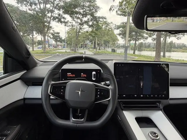 Polestar Polestar 4 Dual-motor long battery life PLUS dual-star connected version