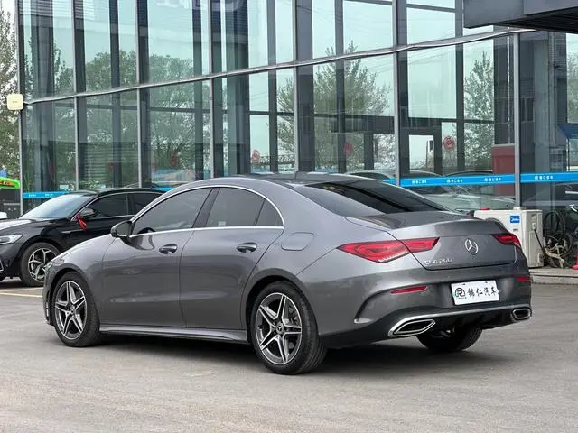 Mercedes-Benz Mercedes-Benz CLA CLA 200 four-door coupe