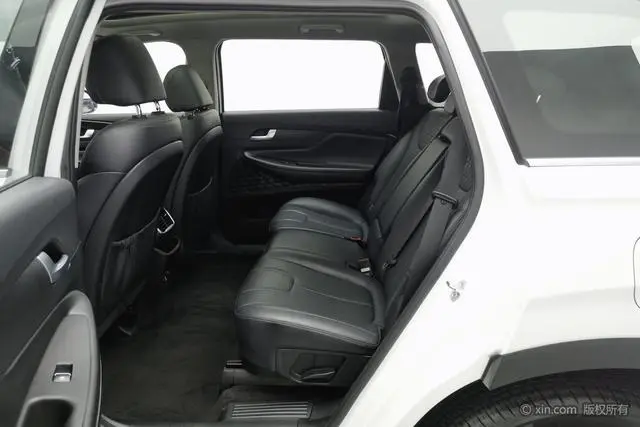 Hyundai Shengda 380 TGDi GLS automatic two-wheel drive deluxe Edition
