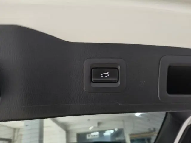 Mazda Mazda CX-5 2.0L automatic two-wheel drive Black Knight type