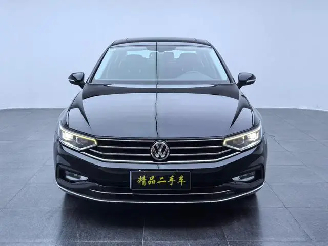 Volkswagen Magotan 330TSI DSG Luxury