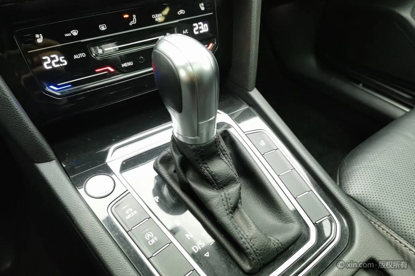Volkswagen Volkswagen CC 330TSI Charm Edition Country VI