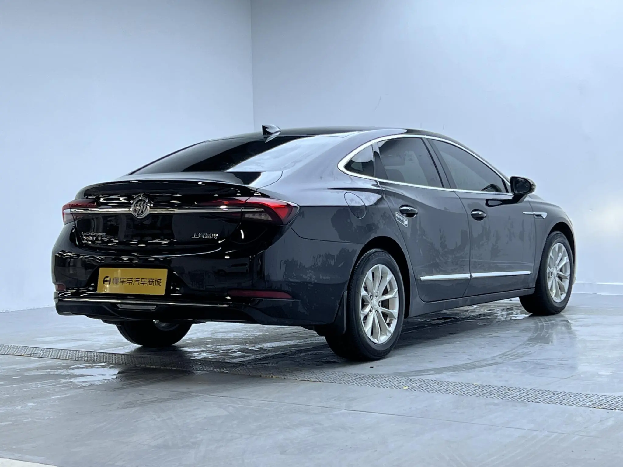 Buick Lacrosse 552T luxury