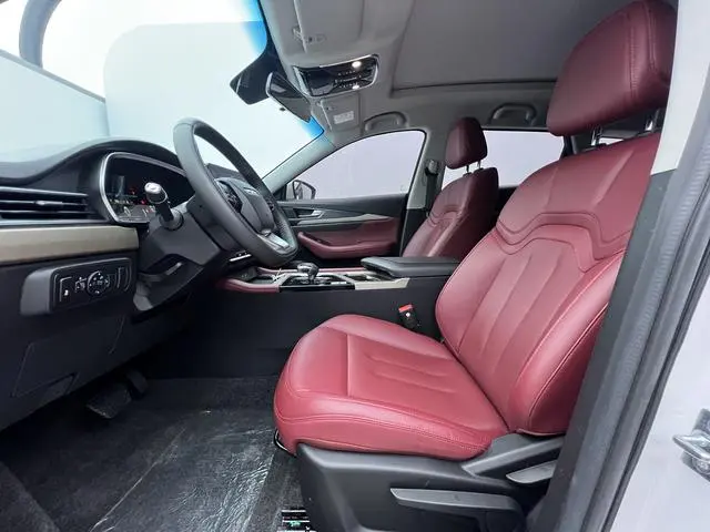Chery Jetour Jietu X70 1.5T DCT Beyond PRO 7 seats