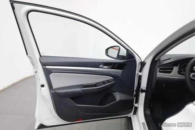 Volkswagen Bora 300TSI DSG Premium Edition