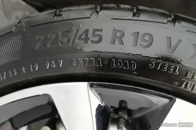 LYNK & CO Lynk 06 1.5T Yao Halo