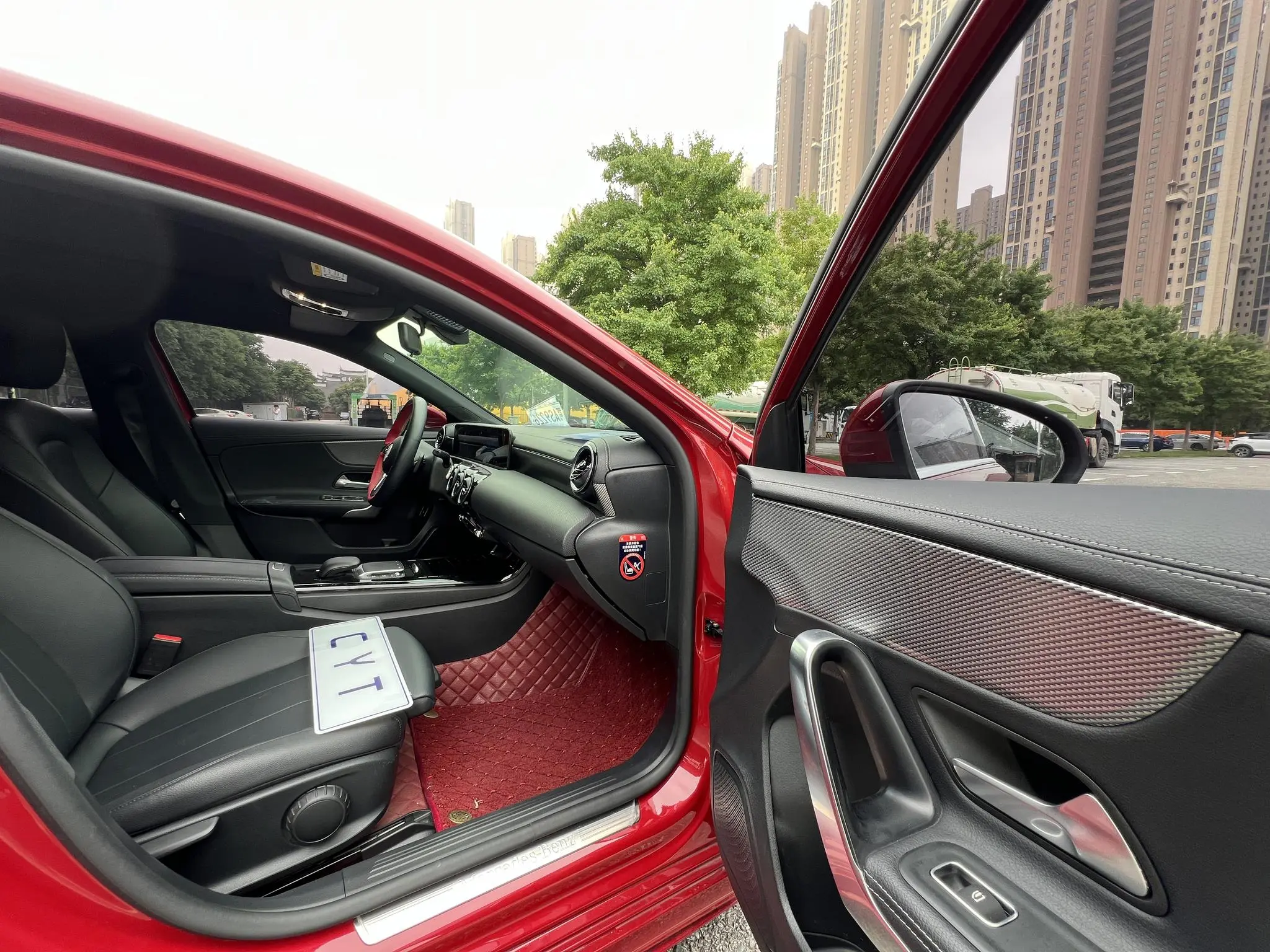 Mercedes-Benz Mercedes-Benz A-class Facelift A 180 L sports sedan