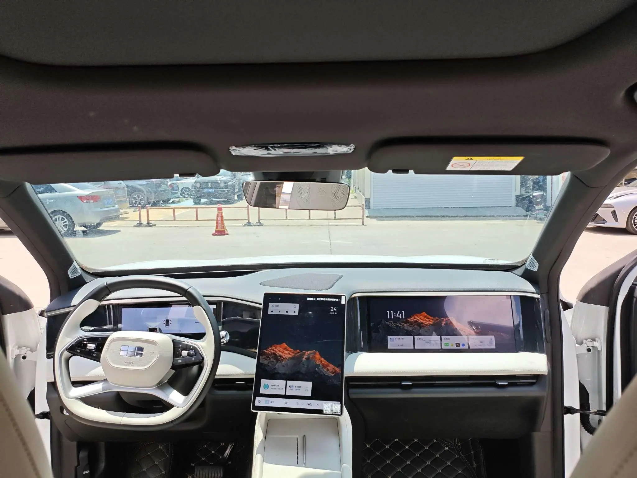 Geely Galaxy Galaxy L7 1.5T DHT 115km Starship