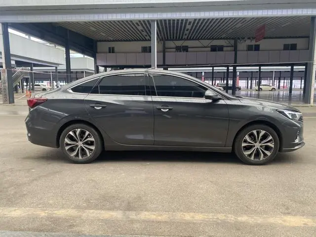 Changan Yidong PLUS Blue Whale NE 1.4T GDI DCT Flagship