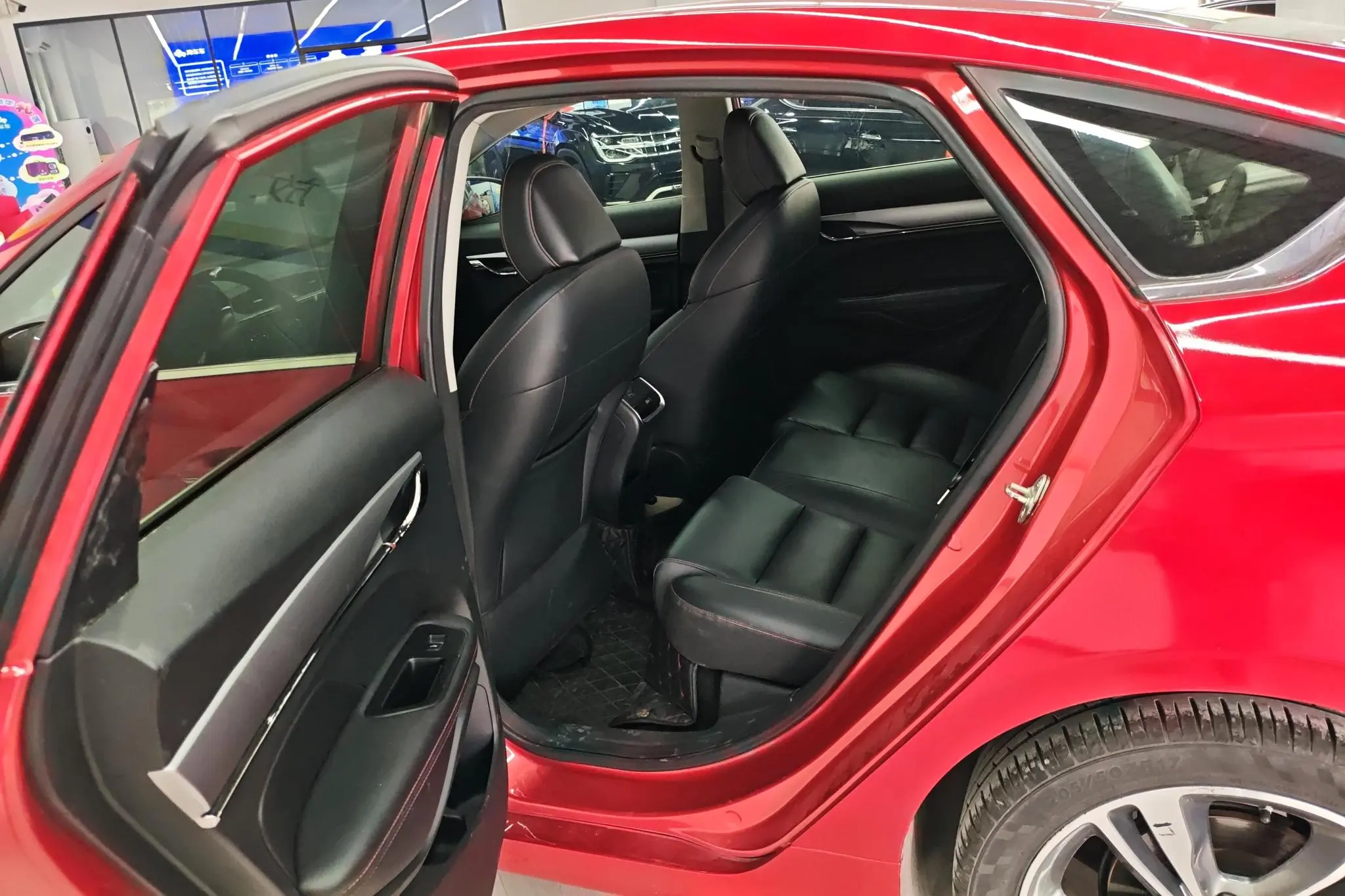 Geely Binrui 200T DCT Binzhi Edition