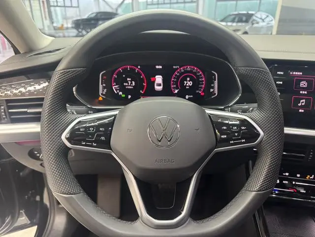 Volkswagen Passat Outstanding 380TSI Starry Sky Longyao Edition