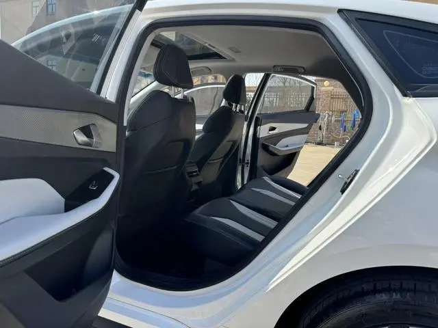 Geely Binrui Binrui COOL 1.5T DCT Champion Edition