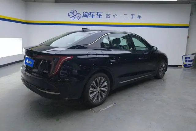 Hongqi Hongqi E-QM5 Rechargeable 431km Enjoy Edition 5 seats
