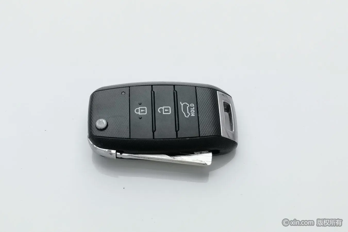 Kia Smart running 2.0L automatic two-wheel drive version GL