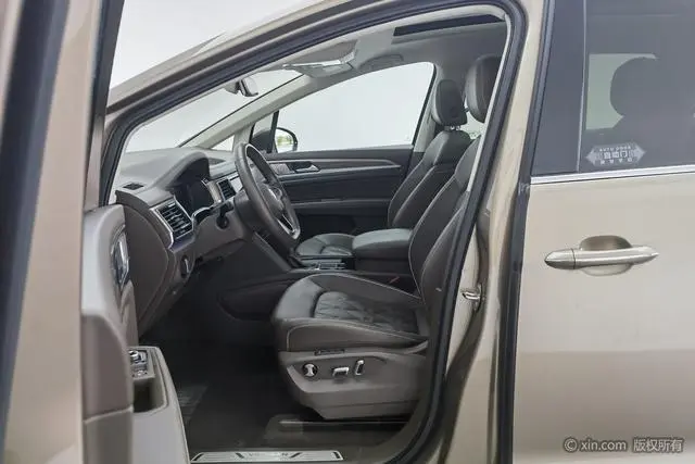 Volkswagen Weiran 380TSI Premium Edition