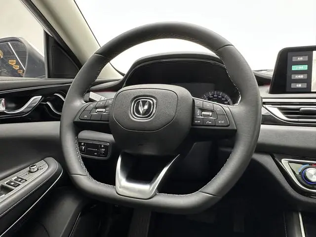 Changan Ruicheng CC Blue Whale Version 1.5T DCT Luxury