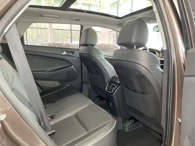 Hyundai Tucson 280TGDi dual-clutch two-wheel drive fashion version of the country V