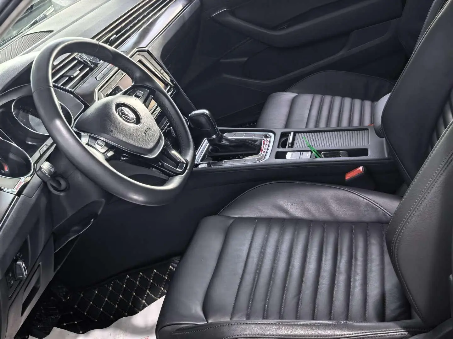 Volkswagen Magotan 330TSI DSG luxury Country V