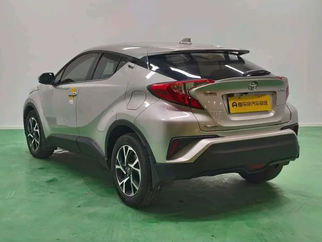 TOYOTA Toyota C-HR 2.0L Leading version