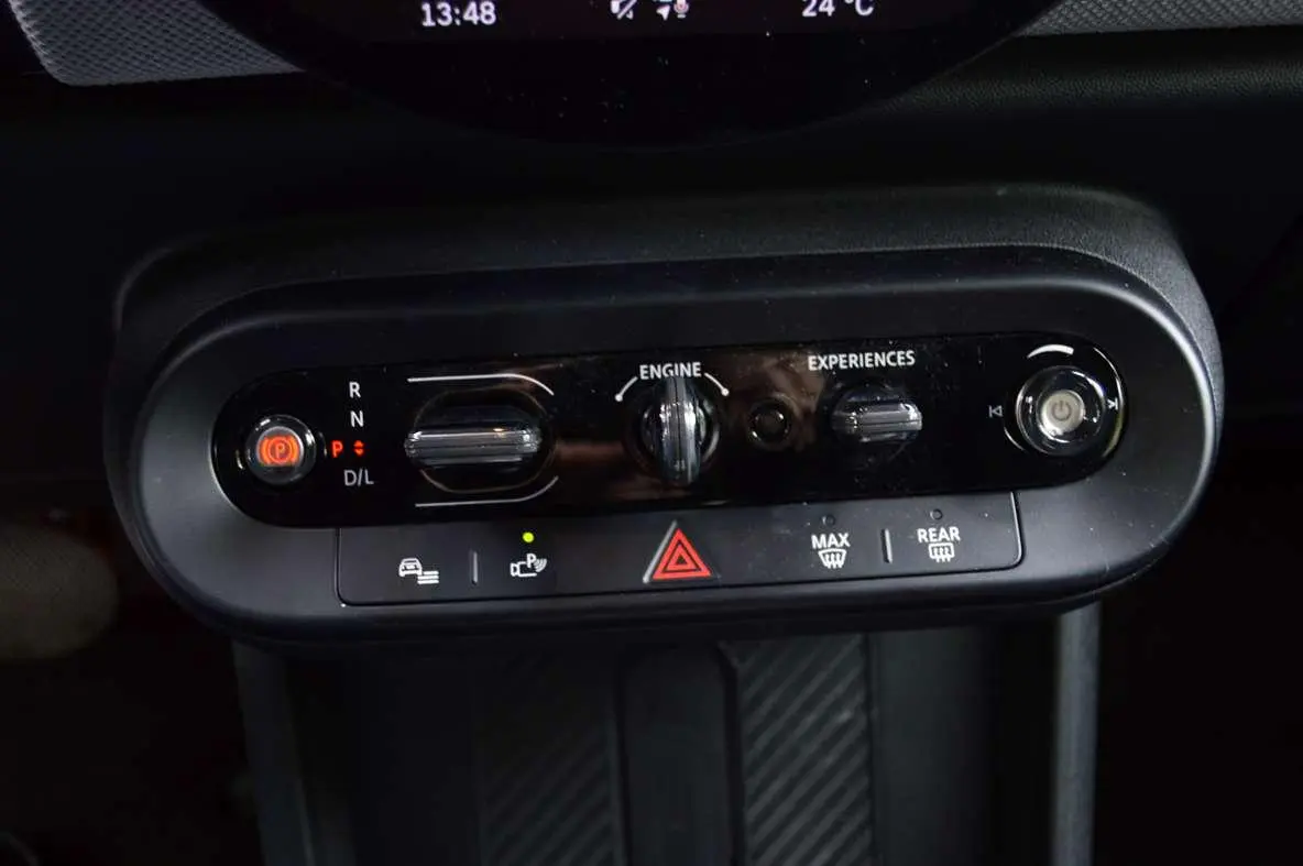 MINI MINI 2.0T COOPER S five-door version artist