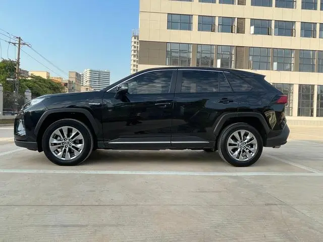 TOYOTA Wilanda Dual engine 2.5L two-wheel drive deluxe edition