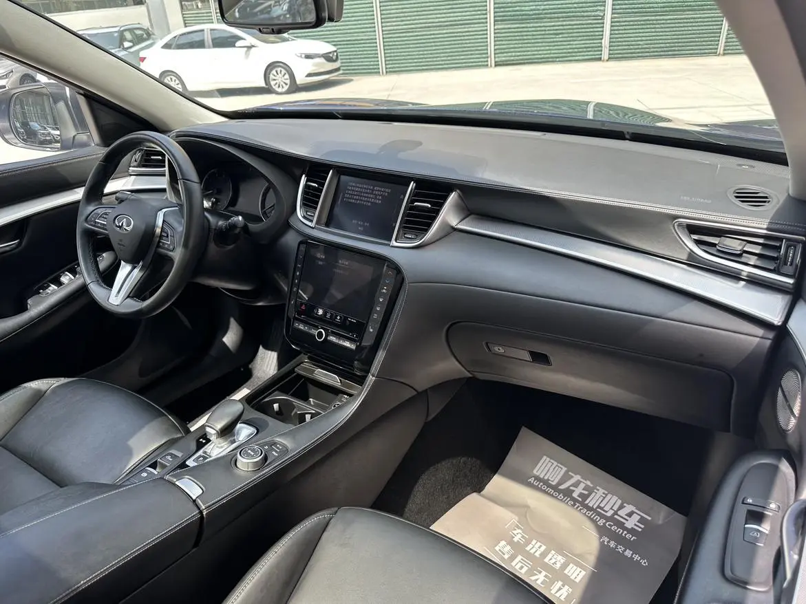Infiniti Infiniti QX50 2.0T two-wheel drive fashion version