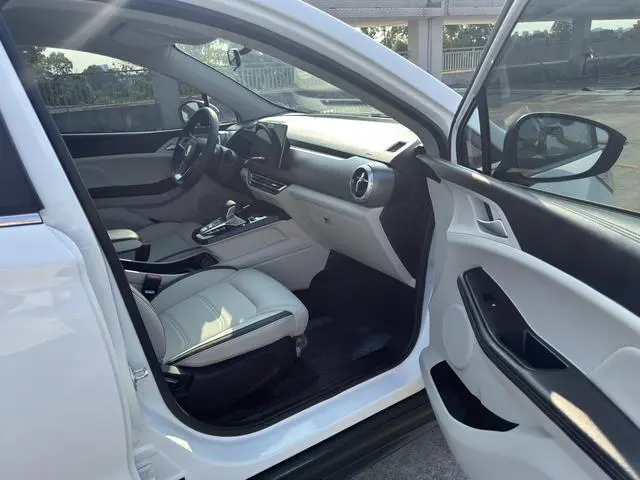 BYD Yuan Pro 401KM luxury