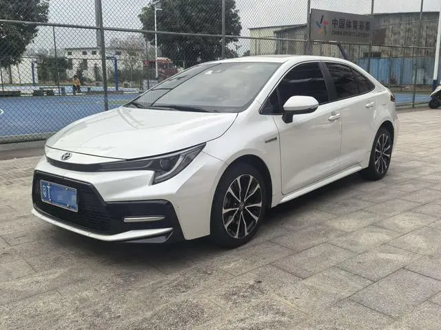 TOYOTA Lei Ling Dual engine 1.8H E-CVT sports version