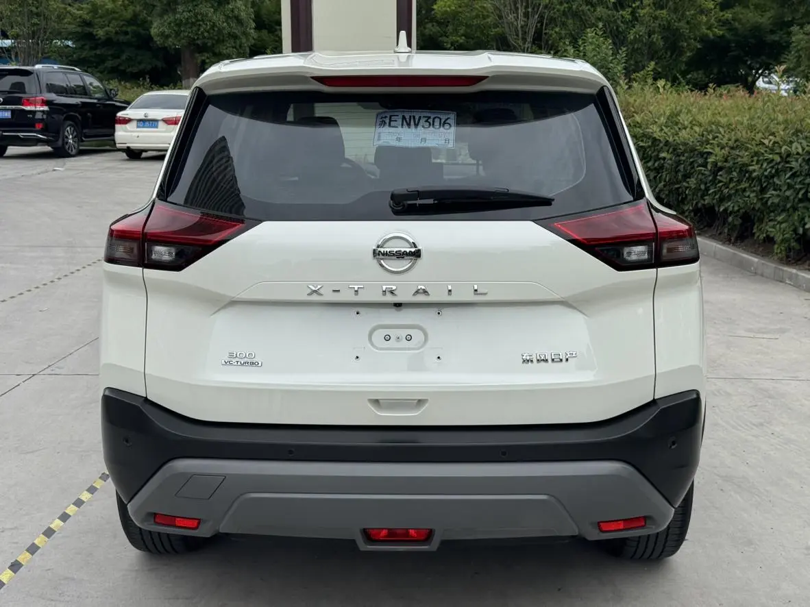 Nissan Qijun VC-Turbo 300 CVT 2WD Deluxe Edition