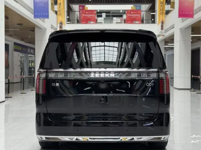 ZEEKR ZEEKR 009 Six-seater executive edition four-wheel drive 108kWh