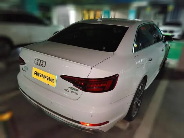 Audi Audi A4L 40 TFSI sporty Country VI