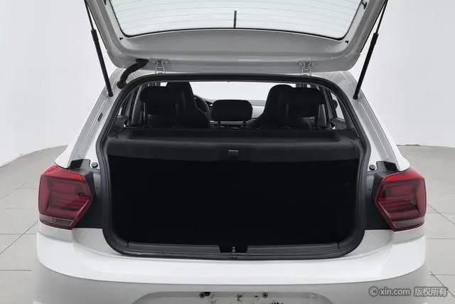 Volkswagen Polo Plus 1.5L Automatic Panoramic Enjoy Edition