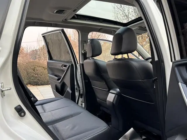 Subaru FORESTER Forester 2.0i Fashion Navigation Version