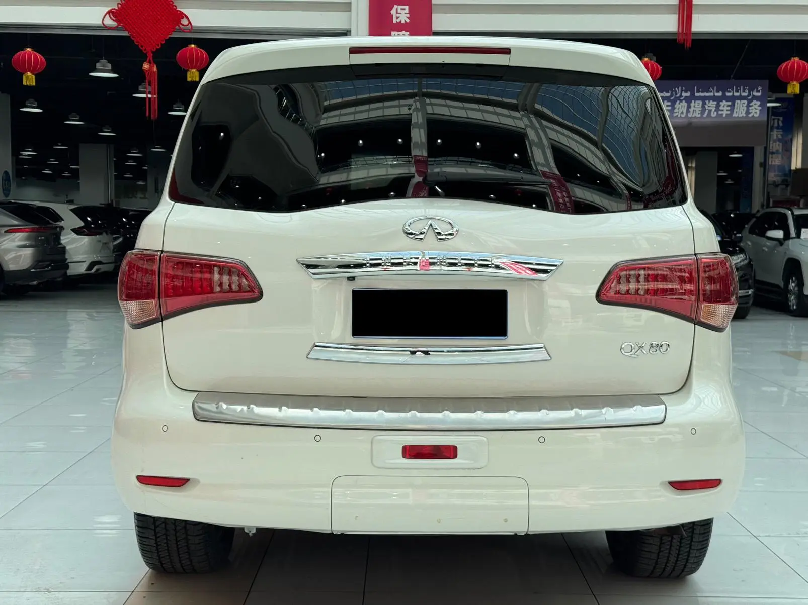 Infiniti Infiniti QX80 5.6L 4WD