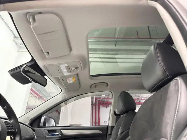 Roewe Roewe eRX5 50T Hybrid Interconnection Premium Ultimate Edition