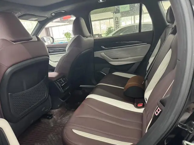 Geely Xingyue L 2.0TD DCT EVO two-wheel drive luxury