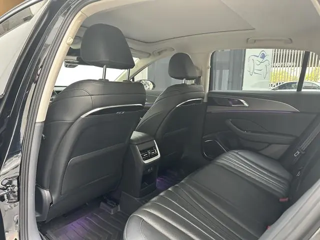 Hongqi Hongqi H5 2.0T Automatic Zhilian Qichang Version
