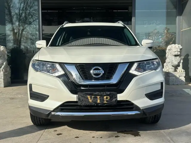 Nissan Qijun Classic version 2.0L two-wheel drive Zhilian Comfort Edition