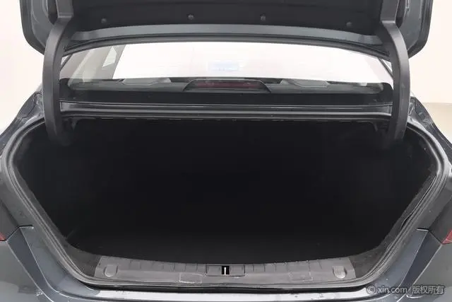 Geely Binrui 200T DCT Binzhi Edition