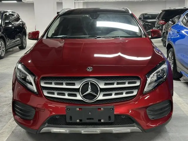 Mercedes-Benz Mercedes-Benz GLA GLA 200 fashion type
