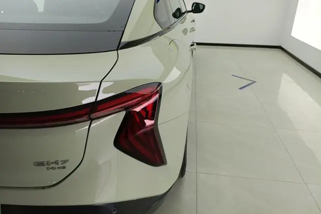 Hongqi Hongqi EH7 690 Pro
