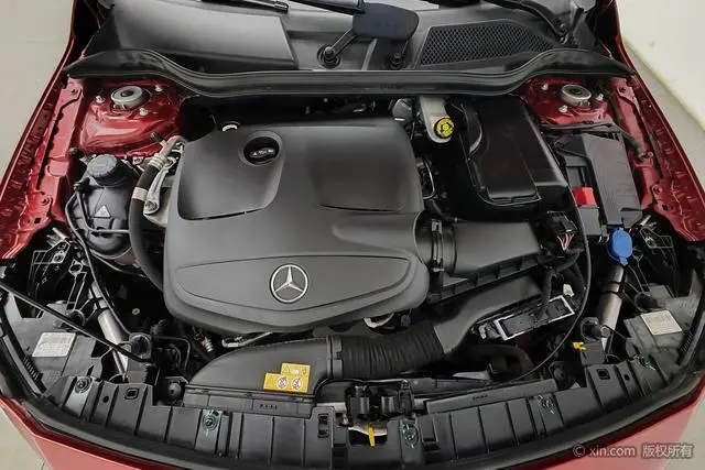 Mercedes-Benz Mercedes-Benz GLA GLA 200 dynamic type