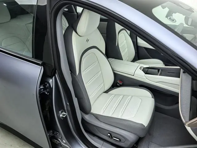 Dongfeng eπ eπ007 Pure electric 540 four-wheel drive Max version
