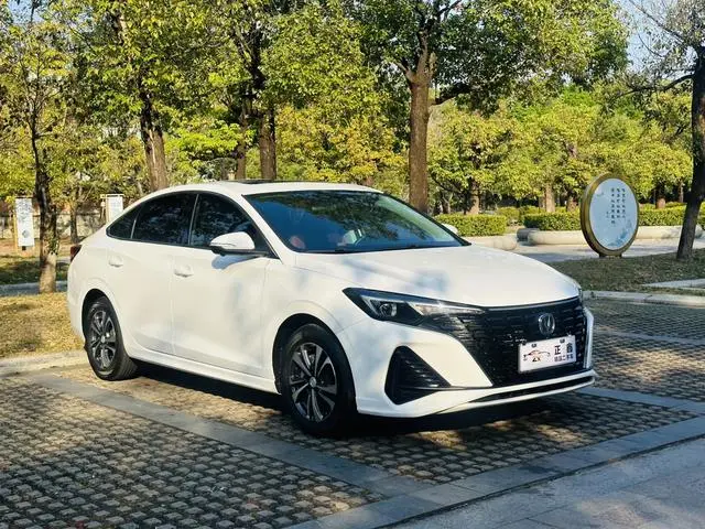 Changan Yidong PLUS Blue Whale NE 1.4T GDI DCT Premium Type