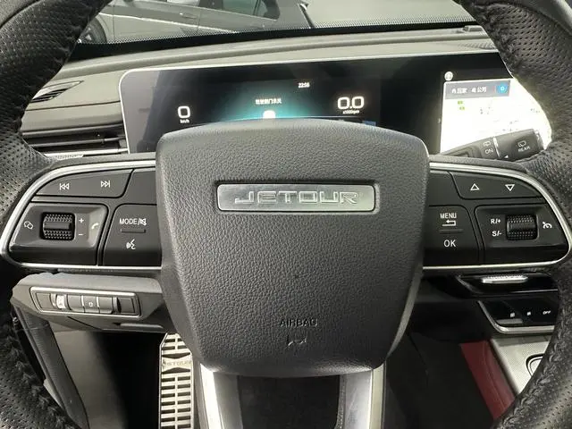 Chery Jetour Jietu X70 PLUS 1.5T DCT Brave PLUS 5 seats