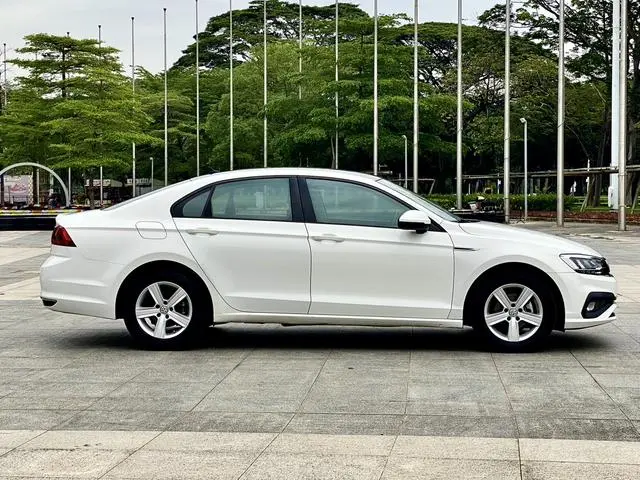 Volkswagen Lingdu 230TSI DSG Fashion Edition Country VI