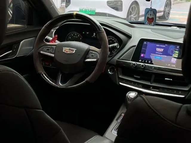 Cadillac Cadillac CT4 28T luxury