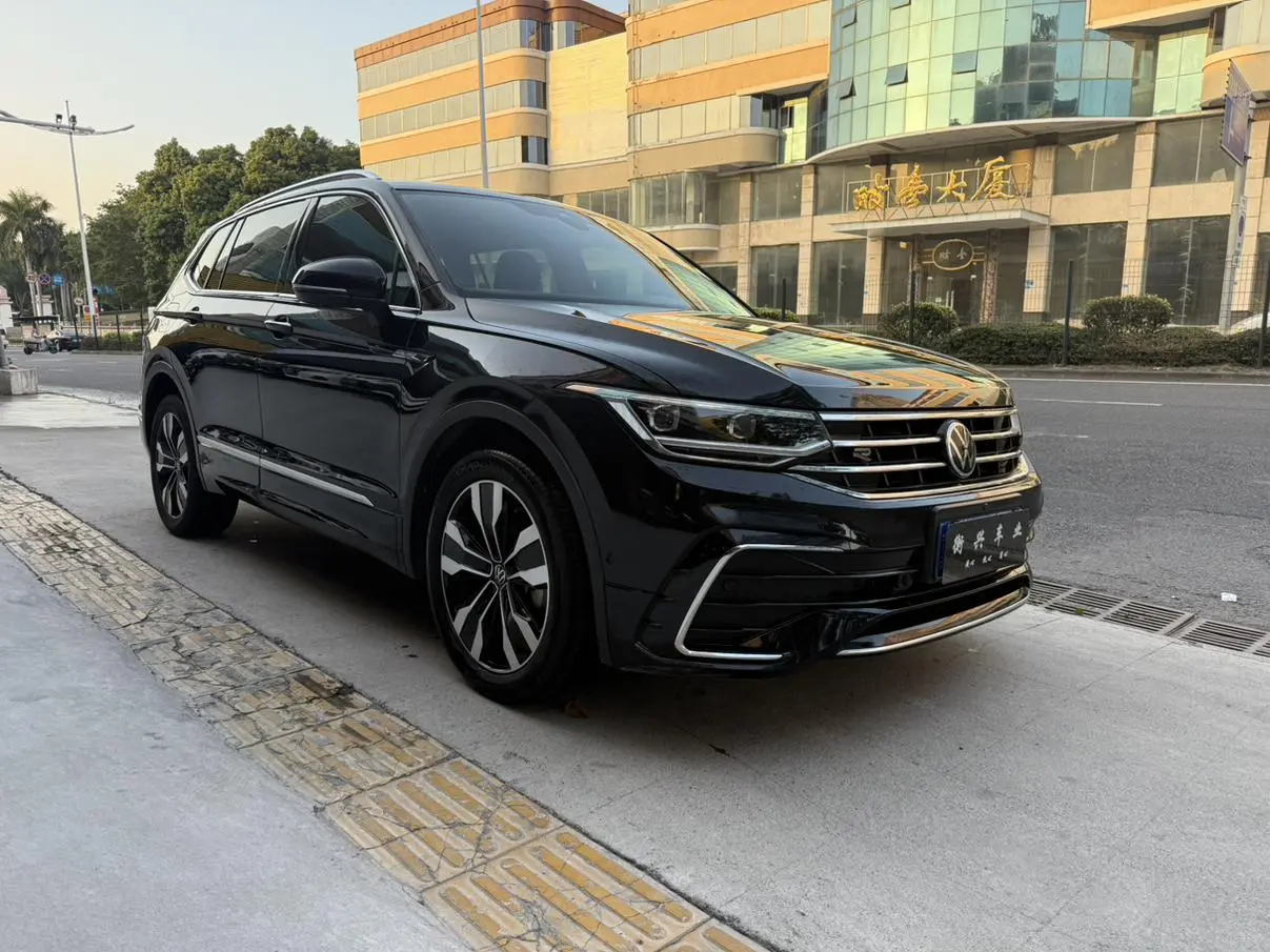 Volkswagen Tiguan L 330TSI automatic two-wheel drive R-Line Premium edition